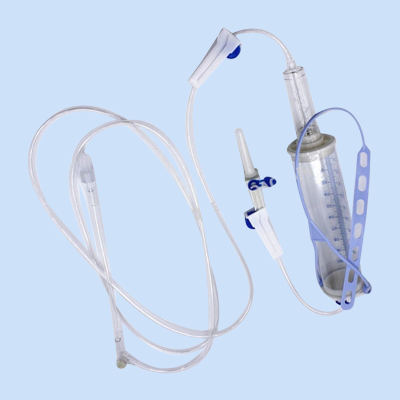 Burette-пен бірге педиатриялық инфузия